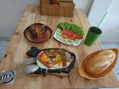 bò quanh lửa hồng